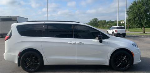Chrysler Pacifica 2021