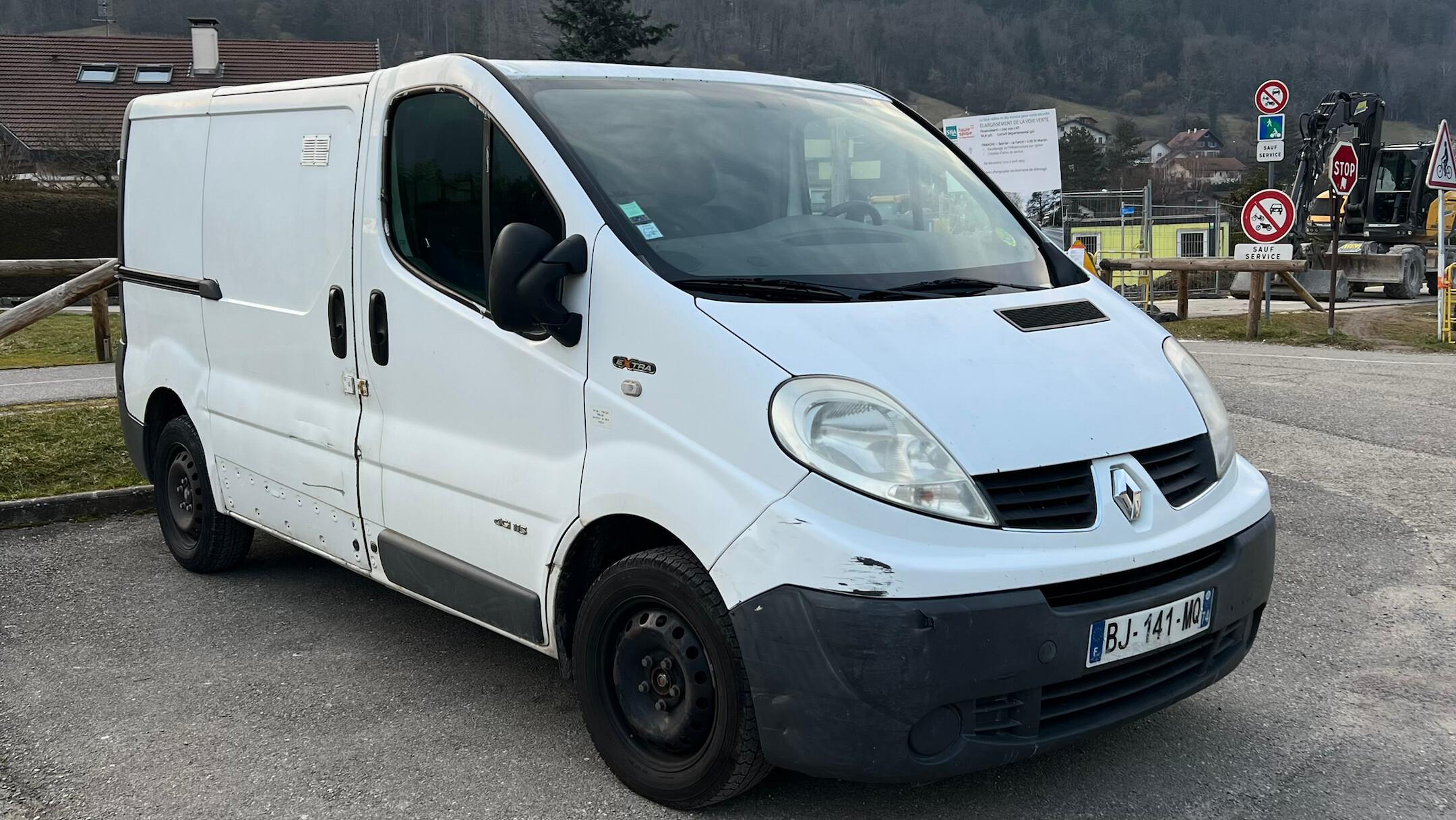 Renault TRAFIC II 2011 à Annecy