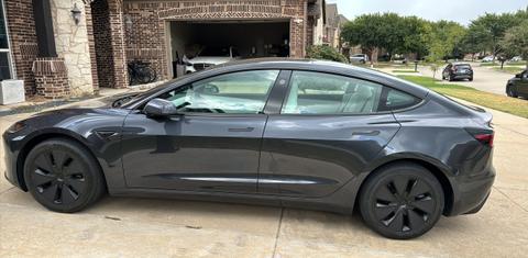 Tesla Model 3 2024
