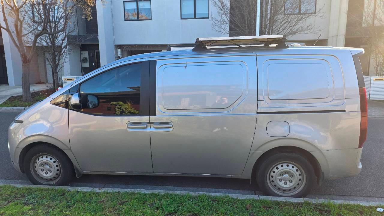 Hyundai STARIA 2022 in Sunshine West