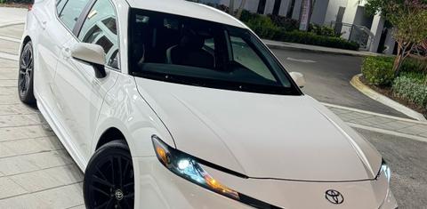Toyota Camry Hybrid 2025