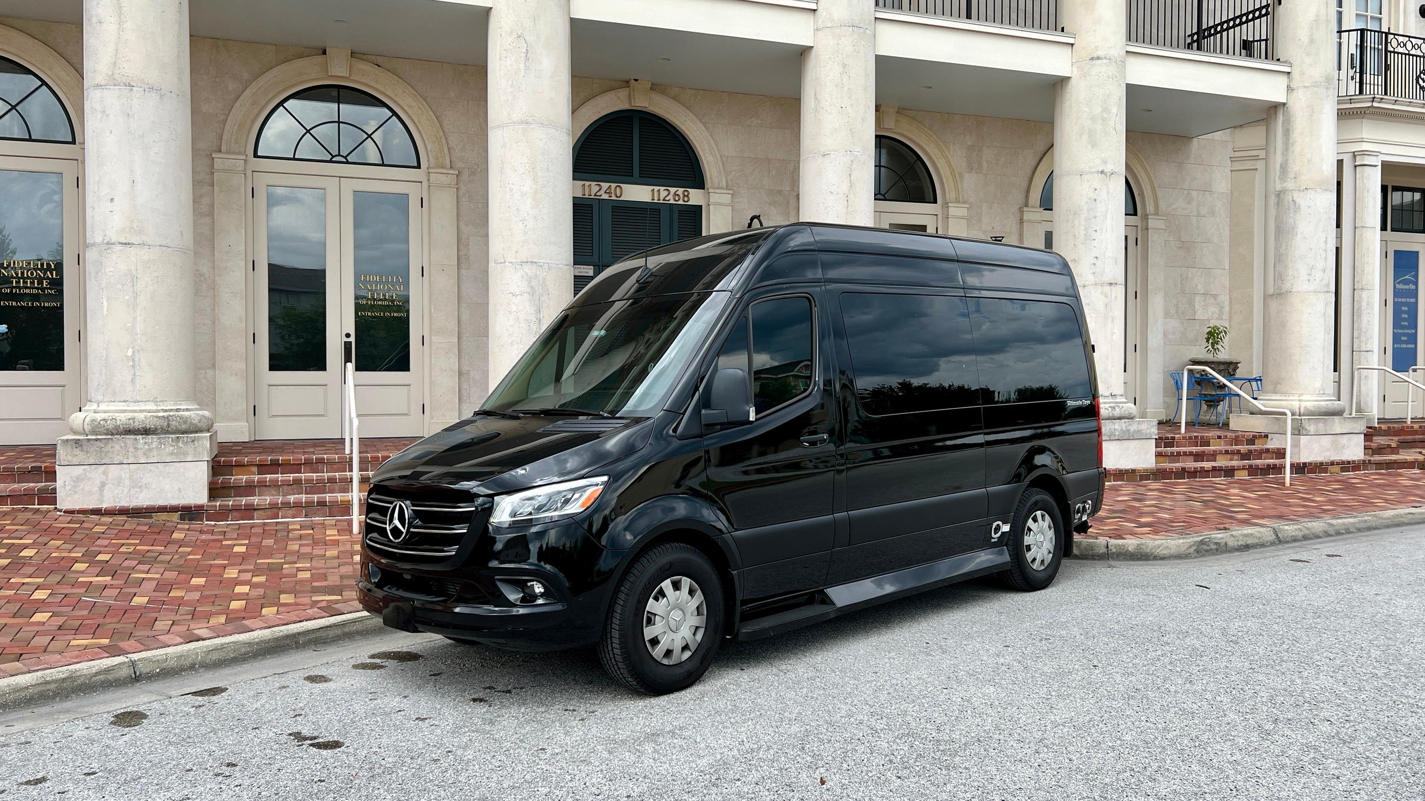 Mercedes-Benz Sprinter Crew 2023 en Tampa, FL