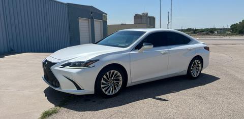 Lexus ES 2021