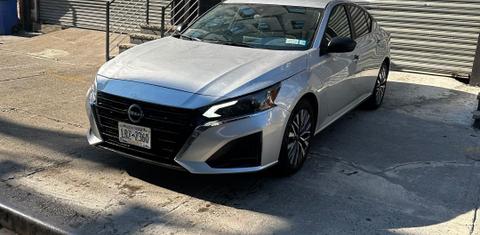 Nissan Altima 2024