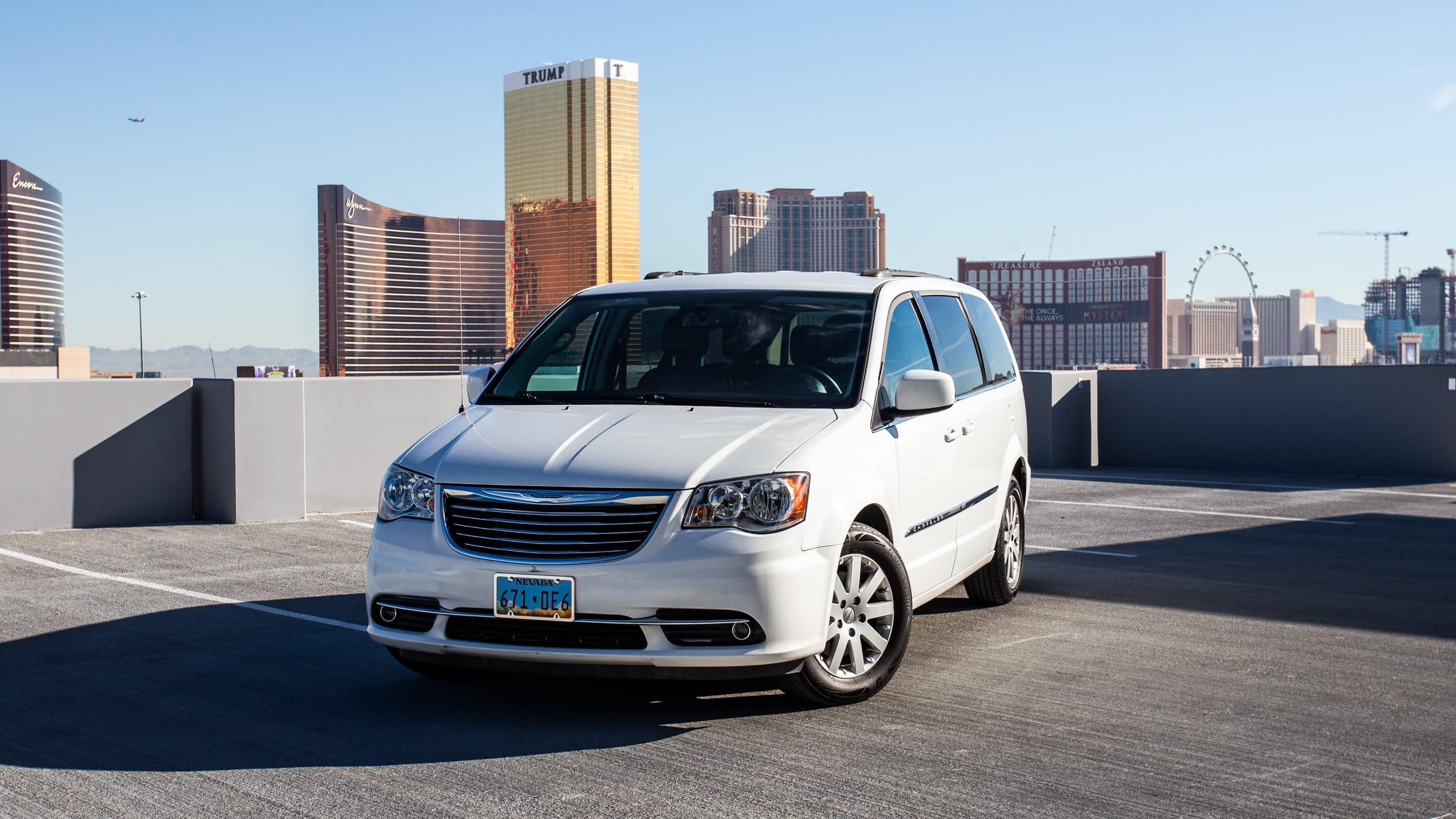 Chrysler Town & Country 2015 in Las Vegas, NV