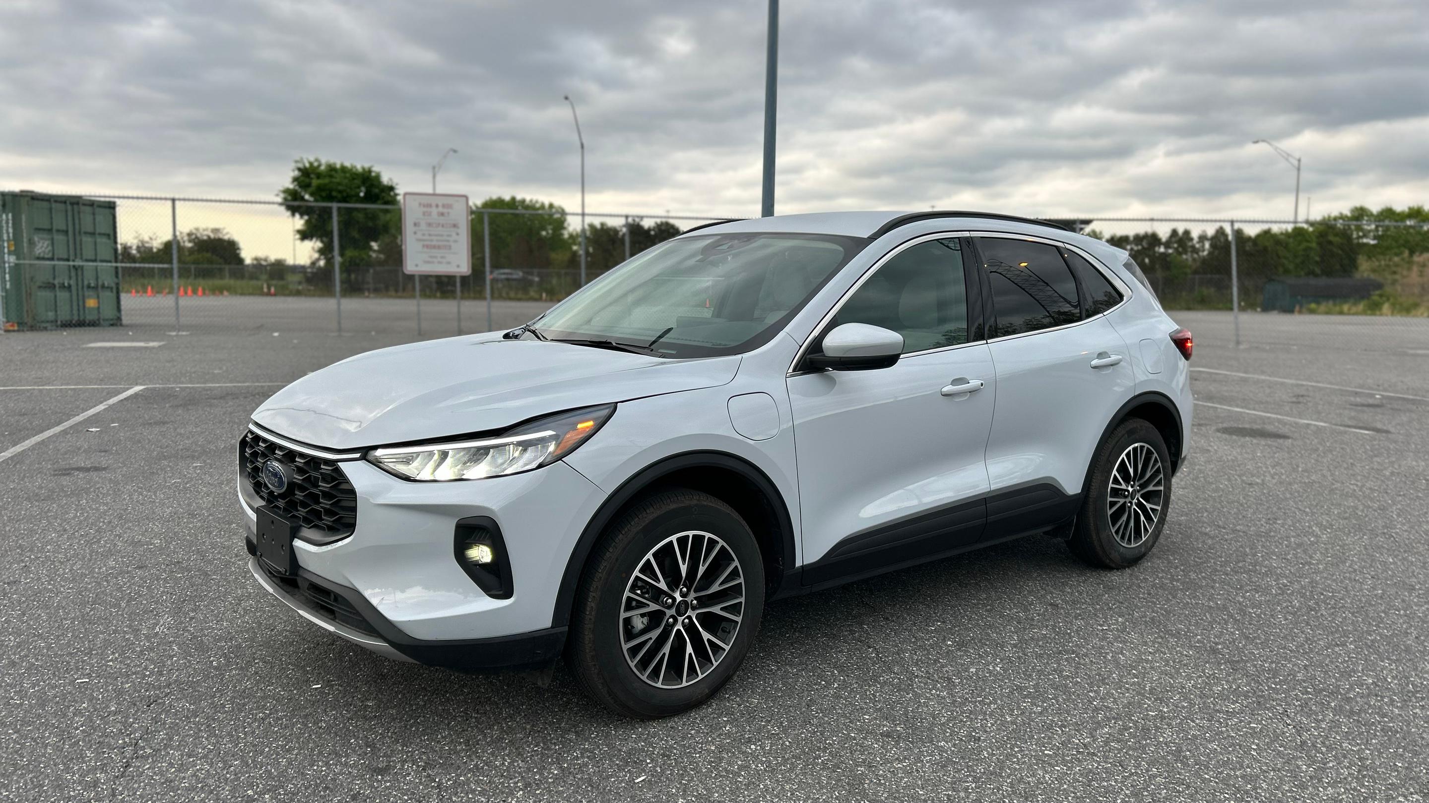 Ford Escape PHEV 2026 in 