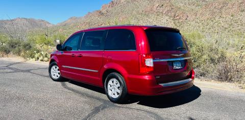 Chrysler Town & Country 2013