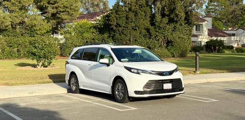 Toyota Sienna 2025