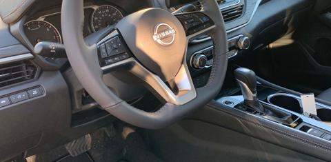 Nissan Altima 2023