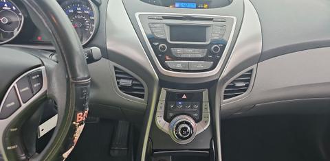 Hyundai Elantra 2013