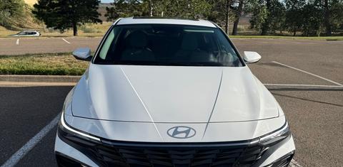 Hyundai Elantra 2025