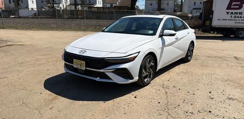 Hyundai Elantra 2025