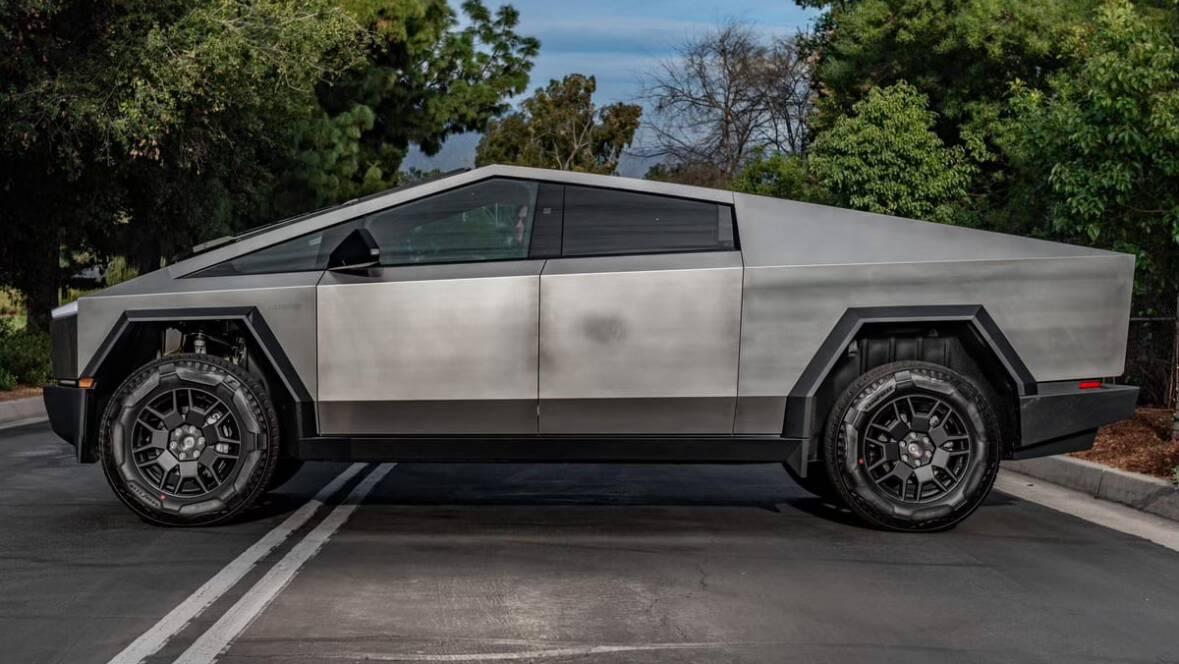 Tesla Cybertruck 2024 in 