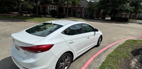 Hyundai Elantra 2018