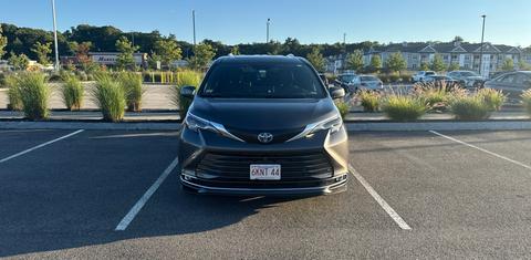 Toyota Sienna 2025