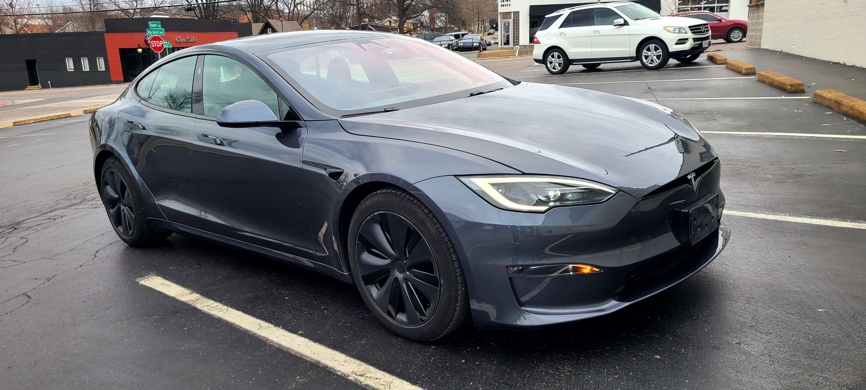 Tesla Model S 2022 in St. Louis, MO