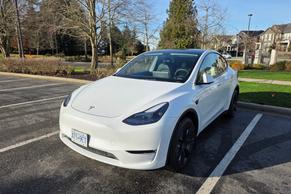 Tesla Model Y 2023 in Richmond