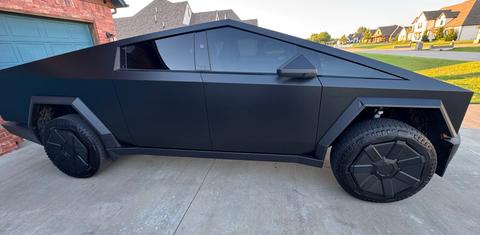 Tesla Cybertruck 2024