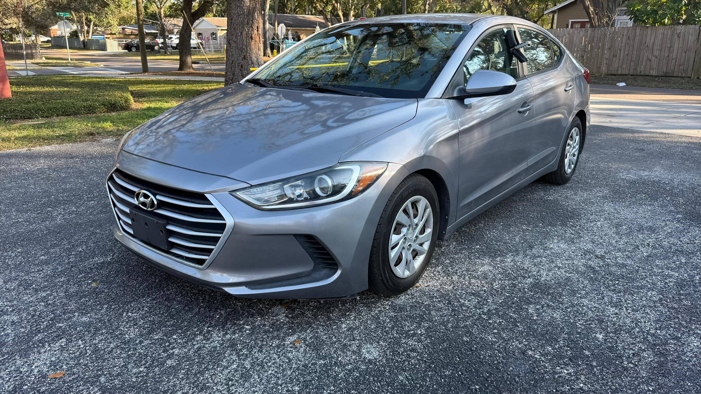 Hyundai Elantra 2017 in 