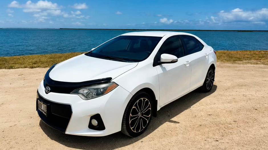 Toyota Corolla 2016 in Honolulu, HI