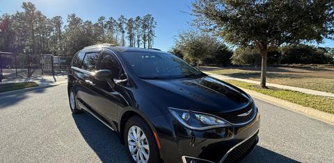 Chrysler Pacifica 2017