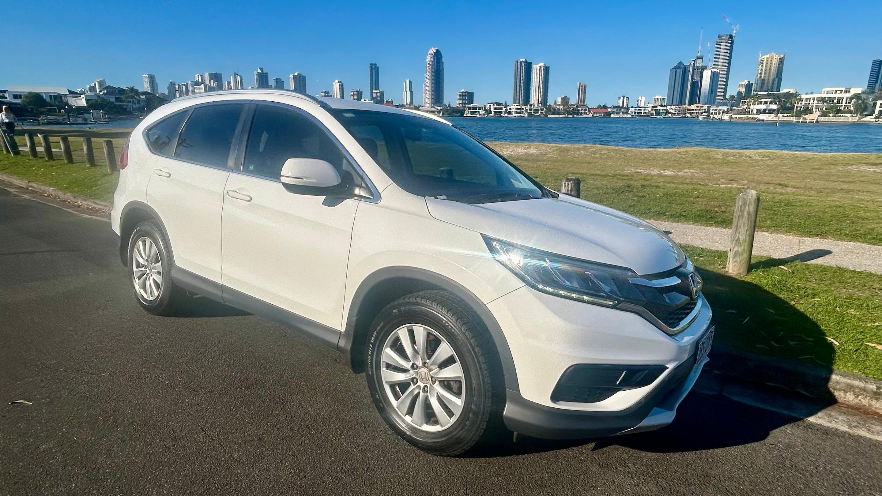 Honda CR-V 2016 in Main Beach