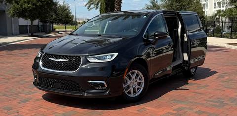 Chrysler Pacifica 2023