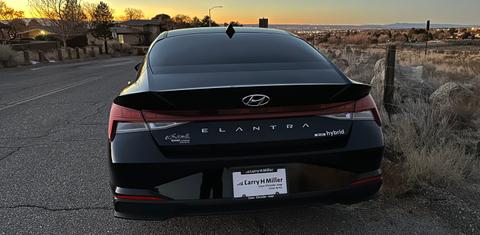 Hyundai Elantra Hybrid 2022