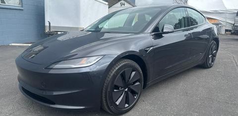 Tesla Model 3 2025