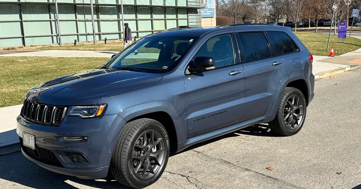 Jeep Grand Cherokee 2020 rental in Clayton, MO by Don L. Turo