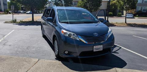 Toyota Sienna 2016