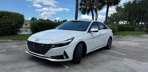 Hyundai Elantra 2023