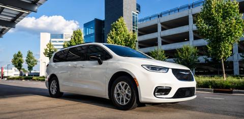 Chrysler Pacifica 2024