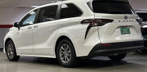 Toyota Sienna 2023