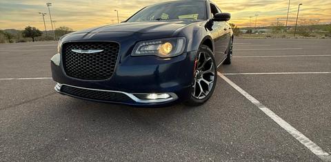 Chrysler 300 2017