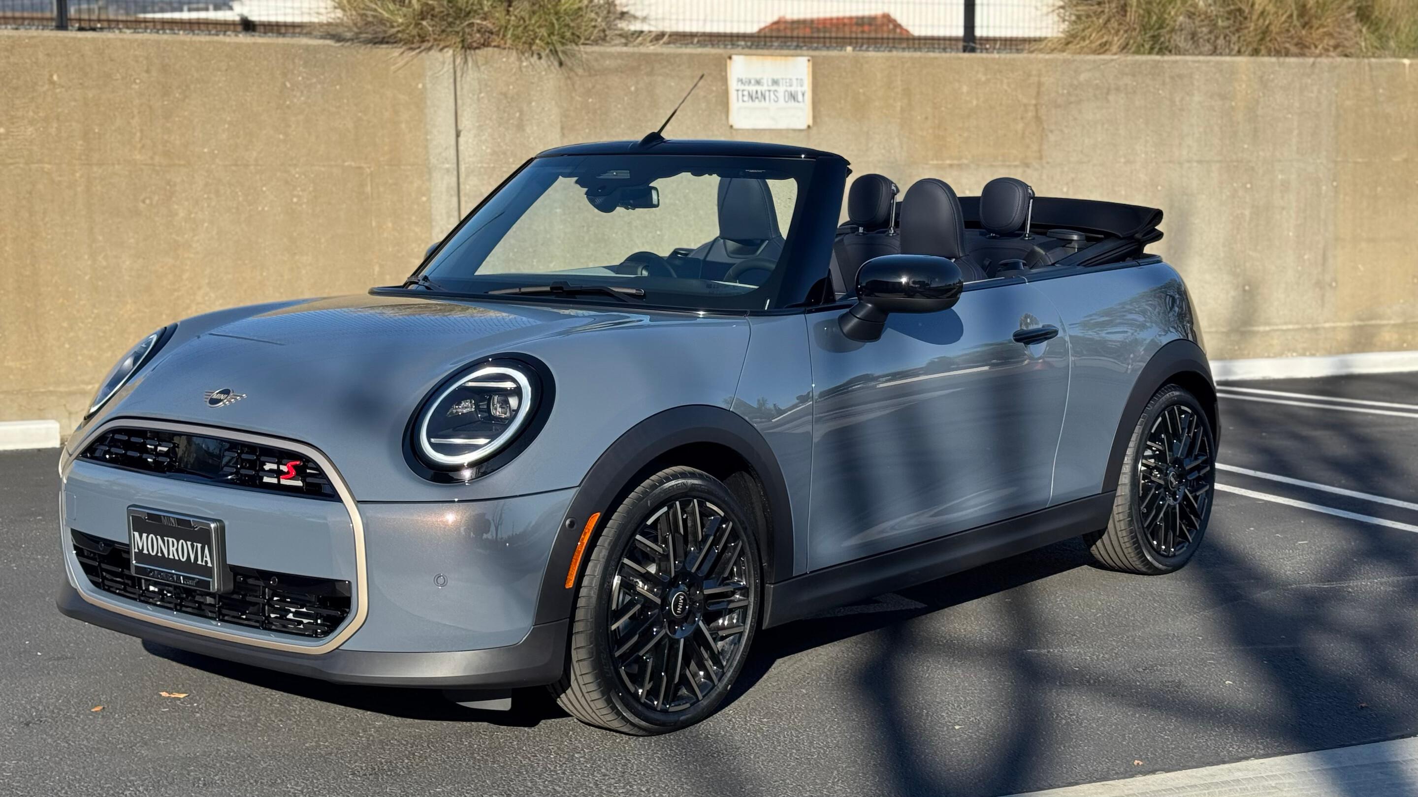 MINI Convertible 2025 in Honolulu, HI