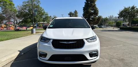 Chrysler Pacifica 2025