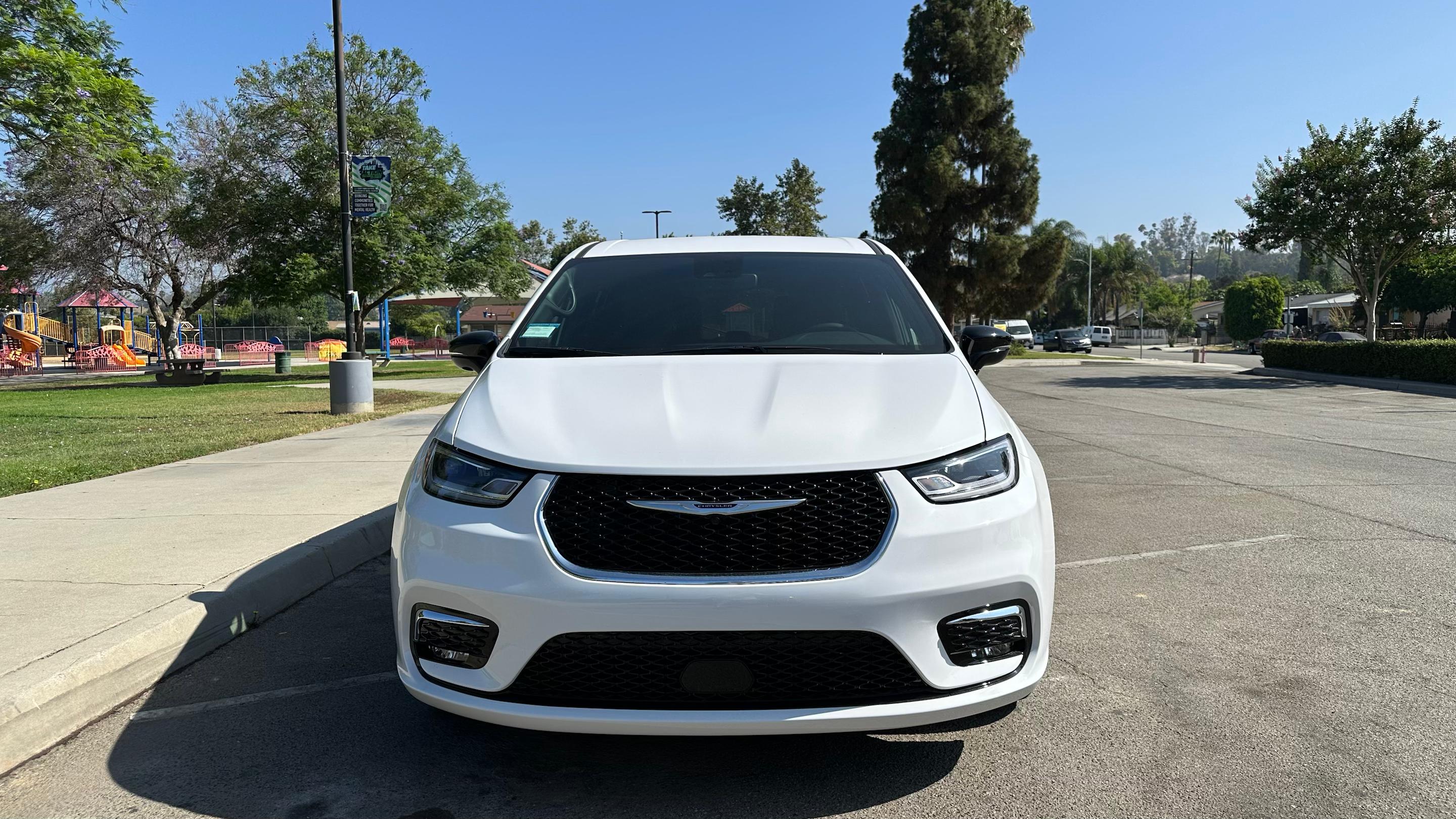 Chrysler Pacifica 2025 in City of Industry, CA