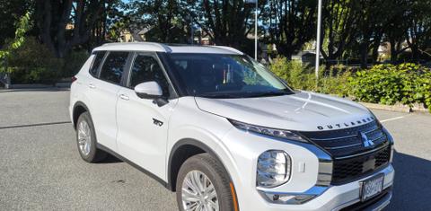 Mitsubishi Outlander Plug-In Hybrid 2025