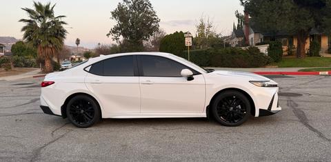 Toyota Camry Hybrid 2026