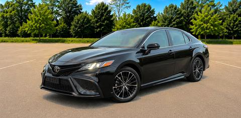 Toyota Camry 2021