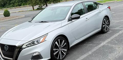 Nissan Altima 2020