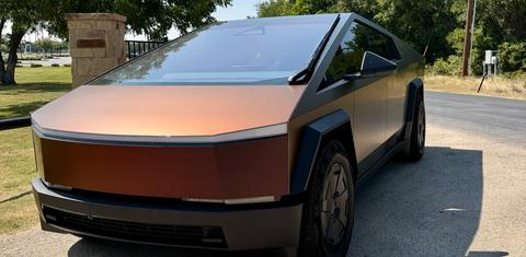 Tesla Cybertruck 2026