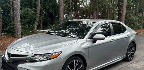 Toyota Camry 2019