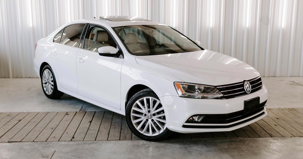 Volkswagen Jetta 2015 rental in Springfield, MO by Benjamin P. Turo