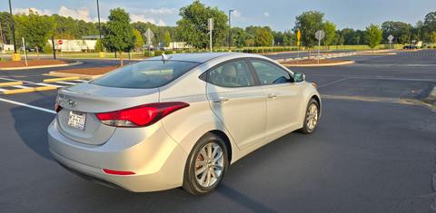 Hyundai Elantra 2015
