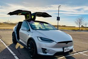 Tesla Model X 2016 in Commerce City