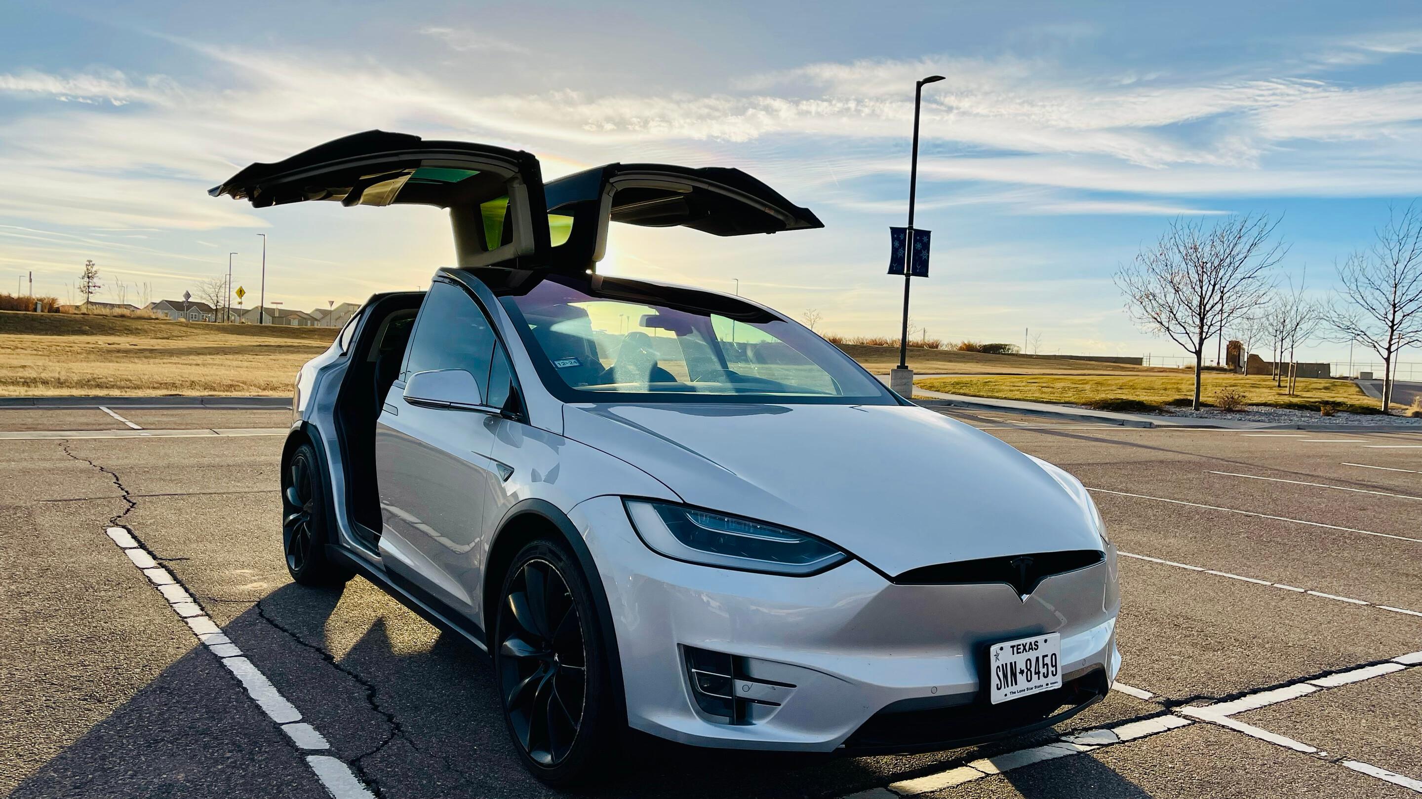 Tesla Model X 2016 in Commerce City, CO