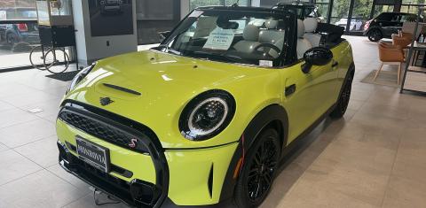 MINI Convertible 2024