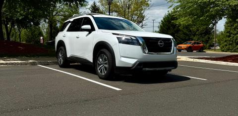 Nissan Pathfinder 2025
